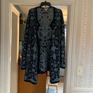 Isaac Mizrahi blue floral cardigan size large in good condition